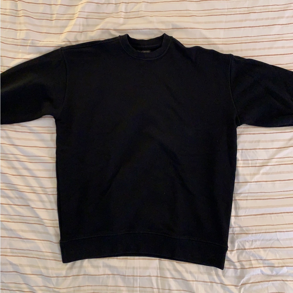 Banana Republic, black sweatshirt, LT